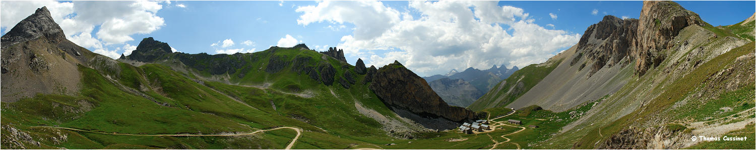 Accueil/Alpes - Randonn�es/Au pied du Galibier - de plan Lachat au lac rond par le col des Rochilles - Galibier_Lac_Grand_Ban_pano2_reduit