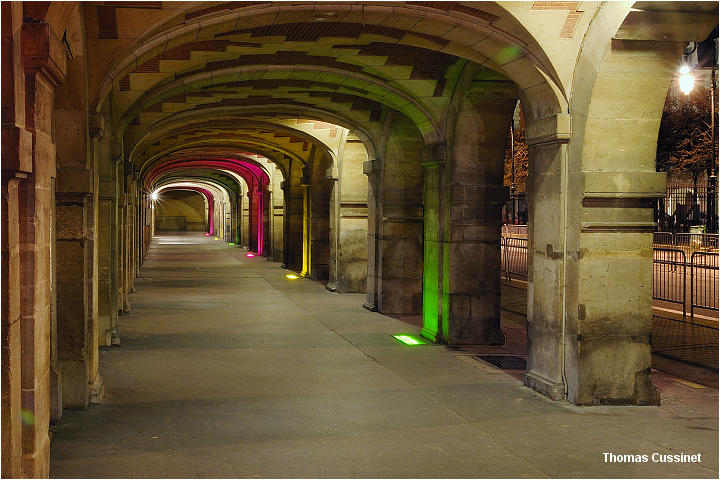 Accueil/Paris - La nuit - Place_des_Vosges__dsc0574bis_site