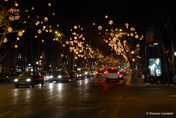 Accueil/Voyage  Lisbonne et ses environs - Dcembre 2005/Lisbonne/Dans la priode de Nol, les rues sont un peu illumines - DSC_0019m